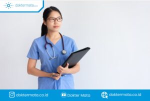 Artis Pernah Operasi Lasik