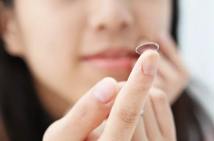Mata Kering Saat Menggunakan Softlens